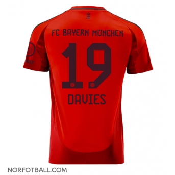 Billige Fotballdrakt Bayern Munich Alphonso Davies #19 Replika Hjemmedrakt 2024-25 Kortermet